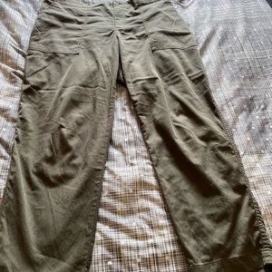 Lou and Grey cropped pants